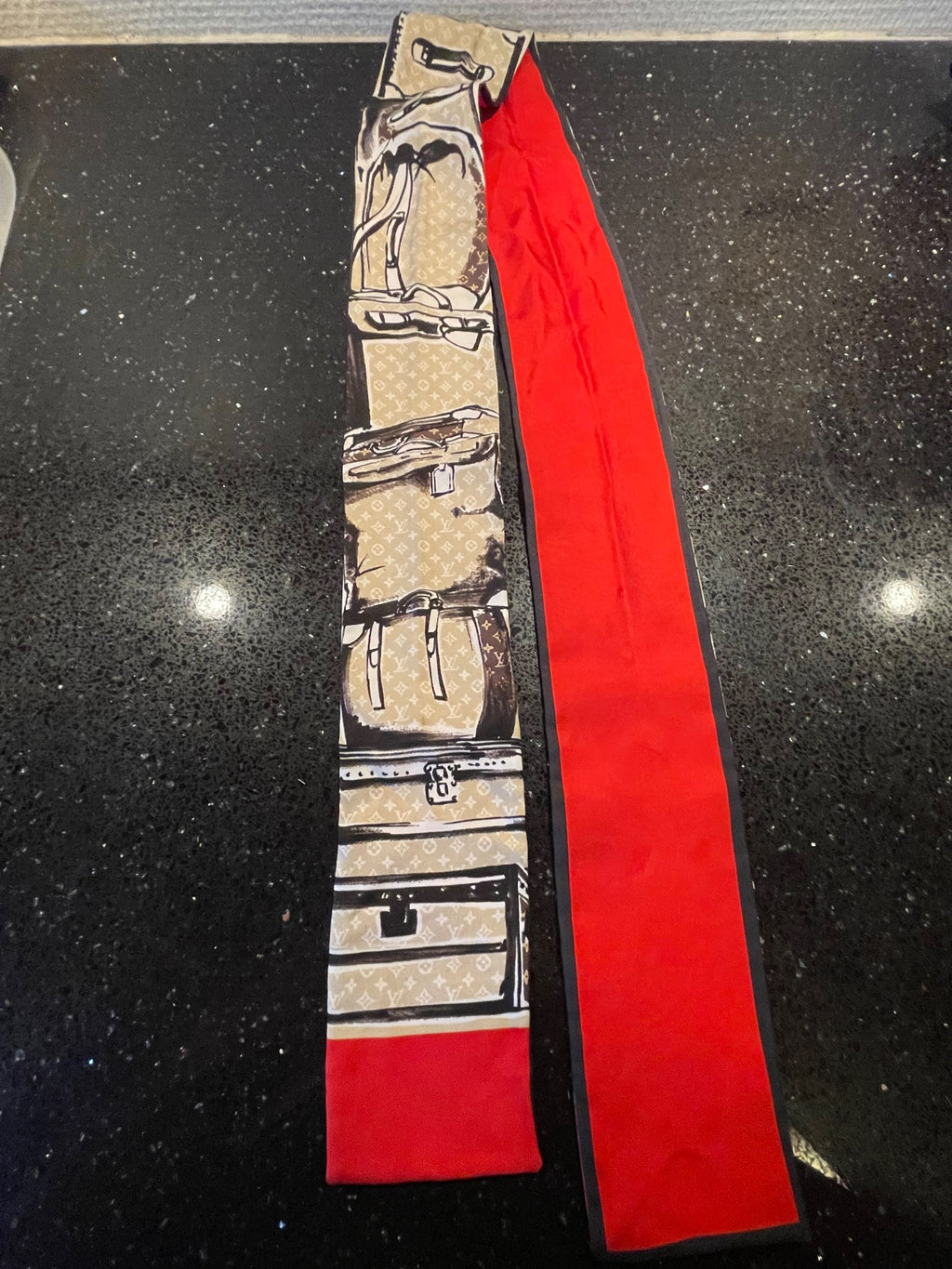 LOUIS VUITTON SCARF
