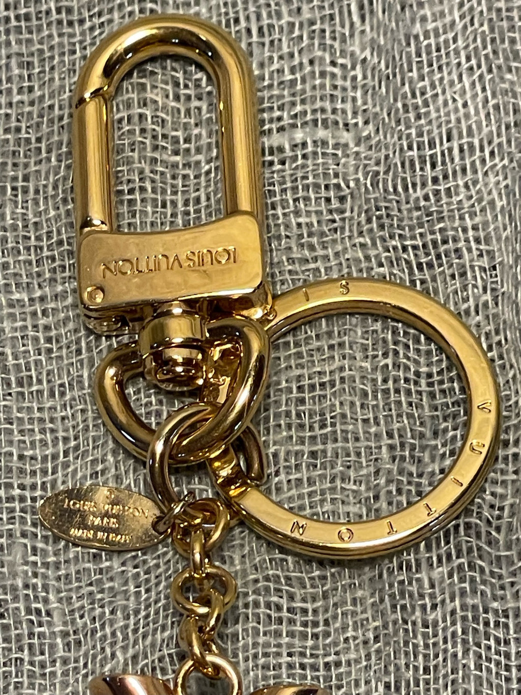 LOUIS VUITTON KEYCHAIN/BAGCHARM