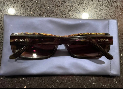 CHANEL SUNGLASSES IN BROWN