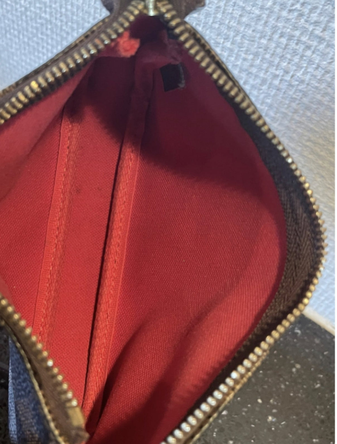 LOUIS VUITTON MINI POCHETTE/CLUTCH