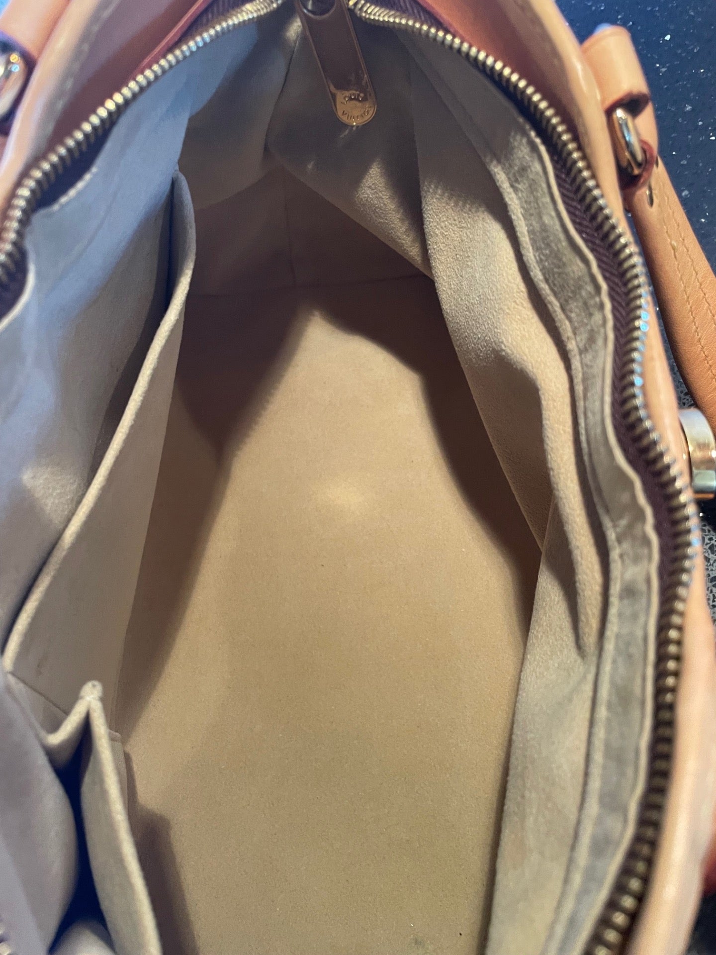 LOUIS VUITTON BERKELEY HANDBAG