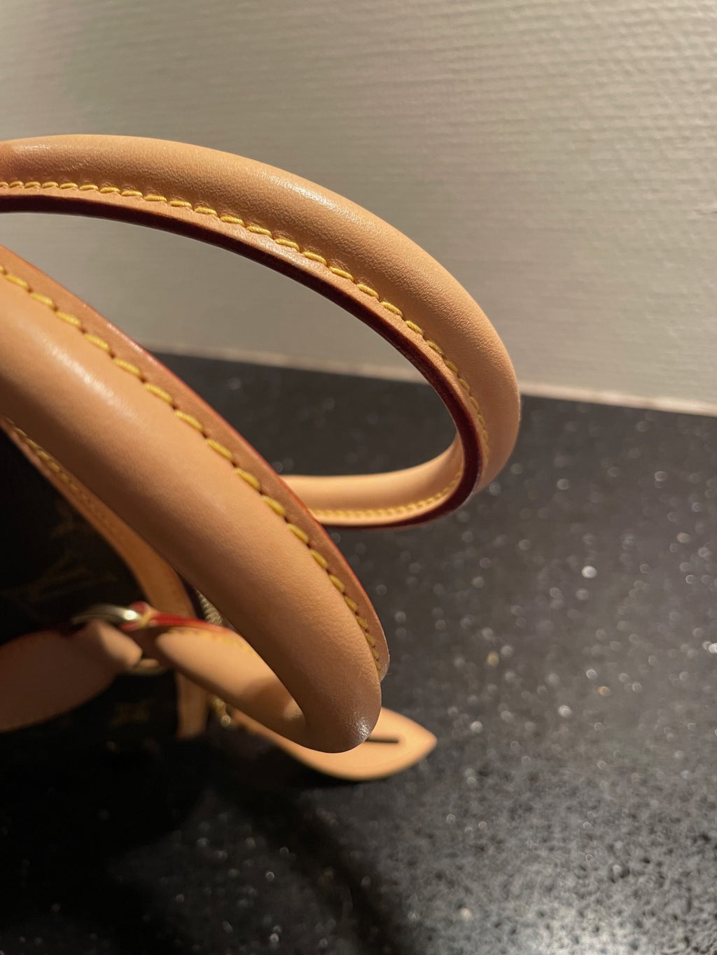 LOUIS VUITTON LOCKIT HANDBAG