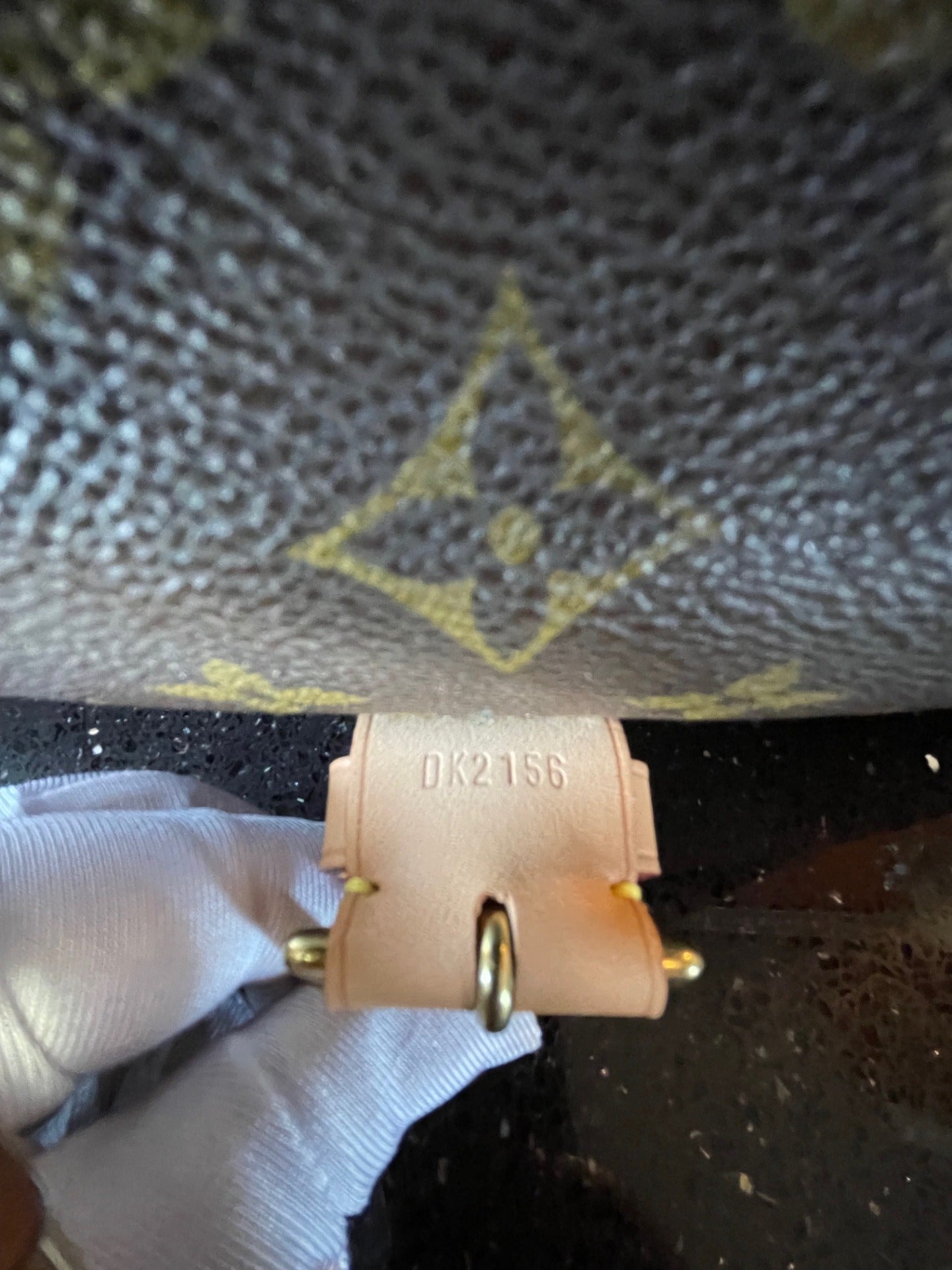 LOUIS VUITTON BEVERLY HAND/SHOULDERBAG.