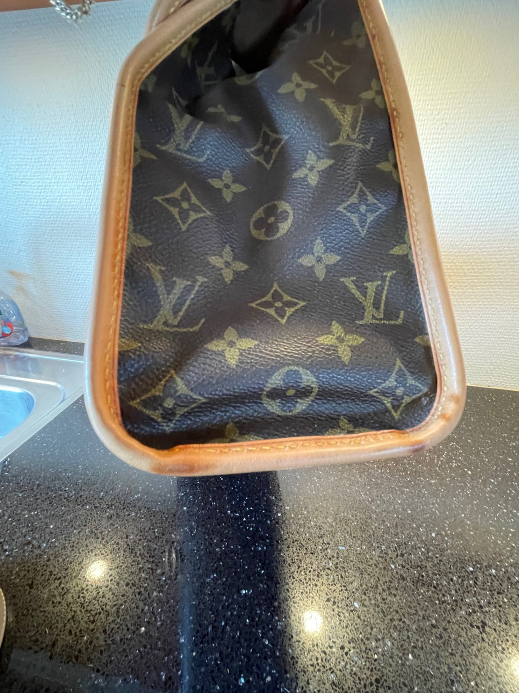 LOUIS VUITTON BEVERLY HAND/SHOULDERBAG.